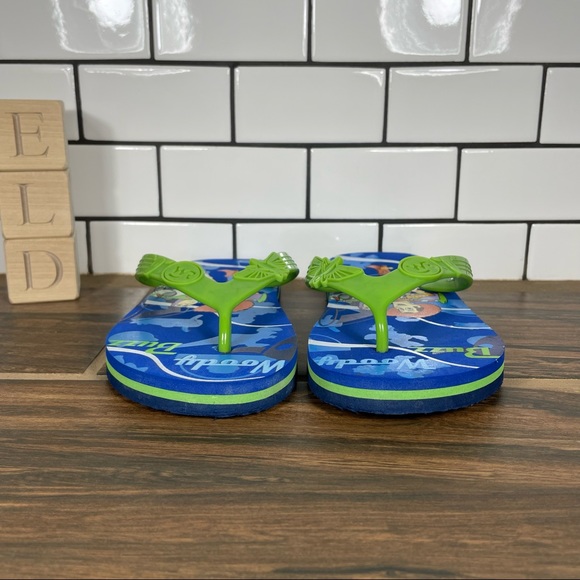 Disney Pixar Toy Story Sheriff Woody-Buzz Lightyear Thong Flip Flop Sandals - Picture 2 of 6